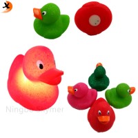 manufactory light up bath toy,floating light up rubber duck,led duck